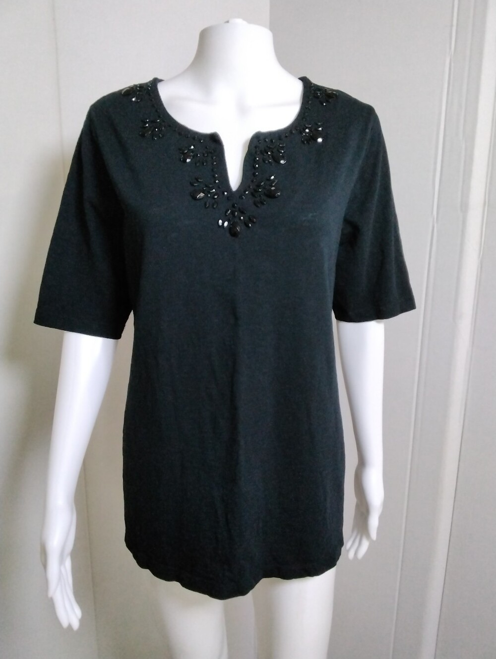 Karen Scott 100% Cotton Black Embellished V-Neck Tee-Shirt Sz L